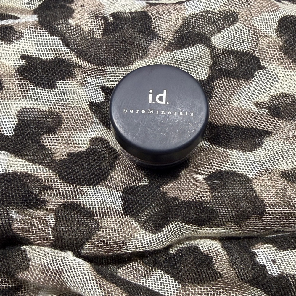 bareMinerals i.d. Eyeshadow — Pamper